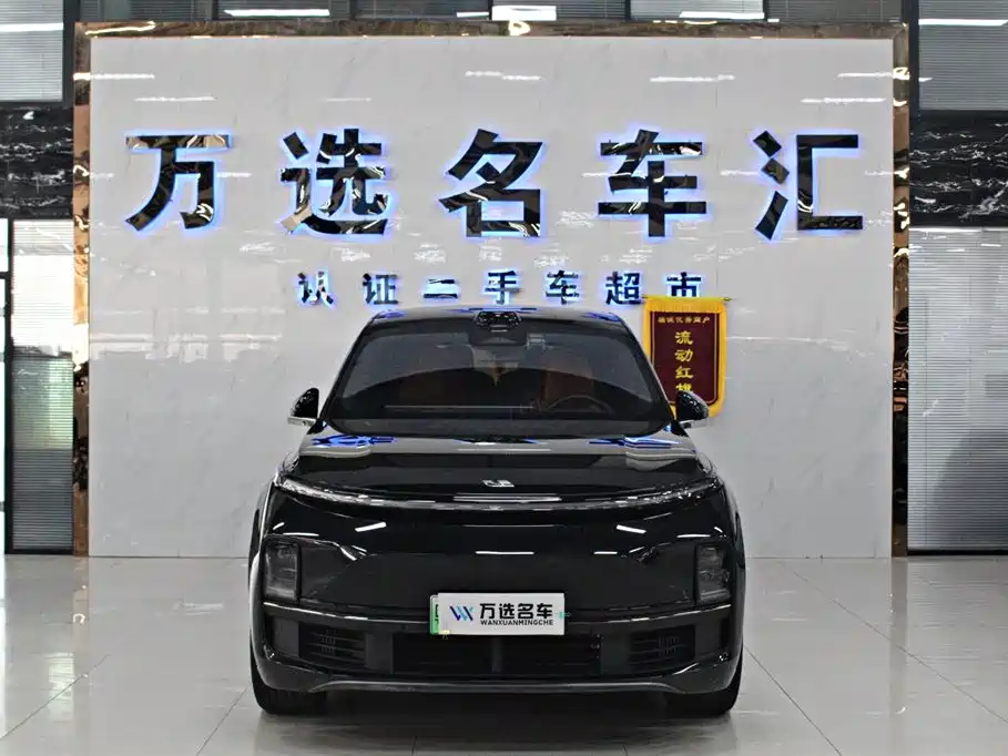 Li Auto Li L8 2025