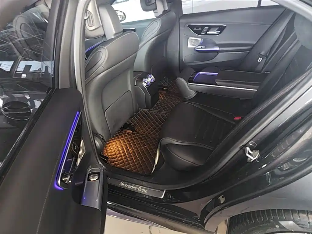 Mercedes-Benz C-Class 2022 — фото 17