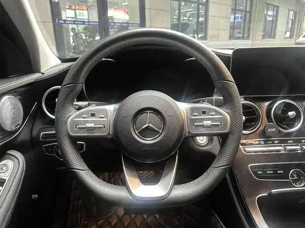 Mercedes-Benz C-Class 2021