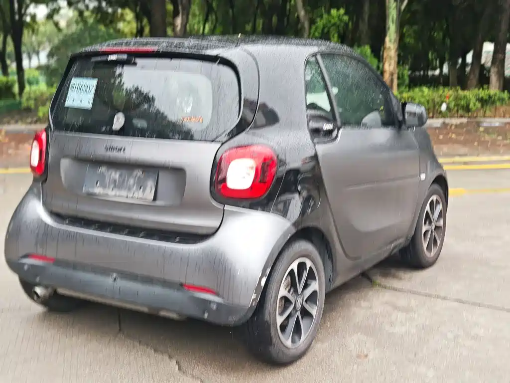 smart Fortwo 2016 — фото 3