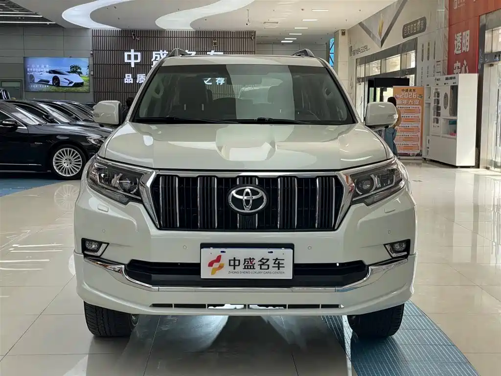 Toyota Prado 2019 — фото 2