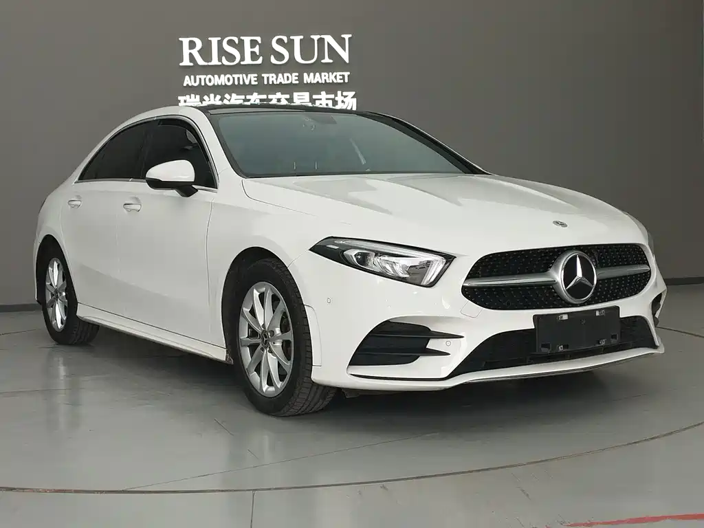 Mercedes-Benz A-Class 2021 — фото 3