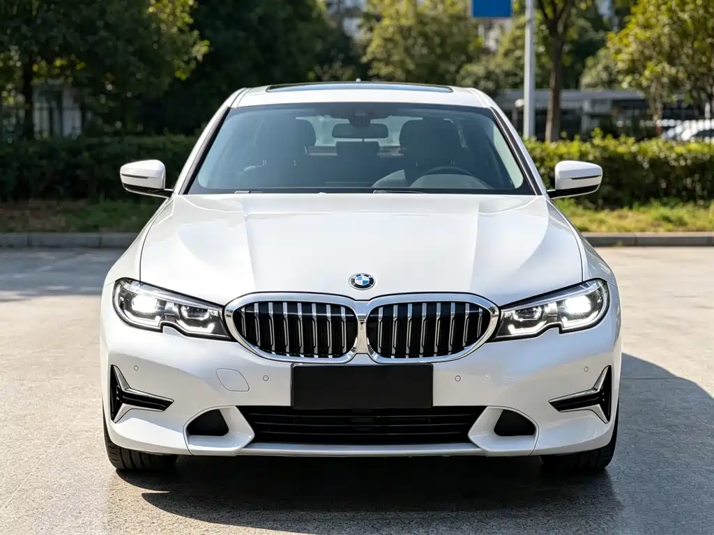 BMW 3 Series 2019 — фото 2