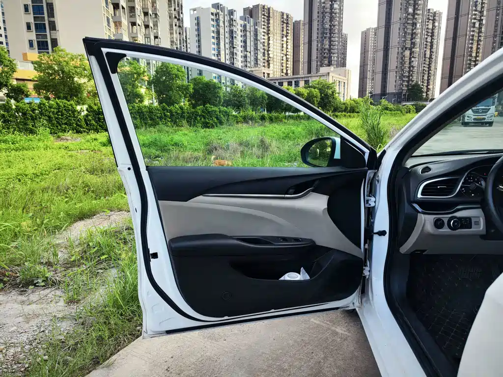 Buick Excelle GT 2019 — фото 13