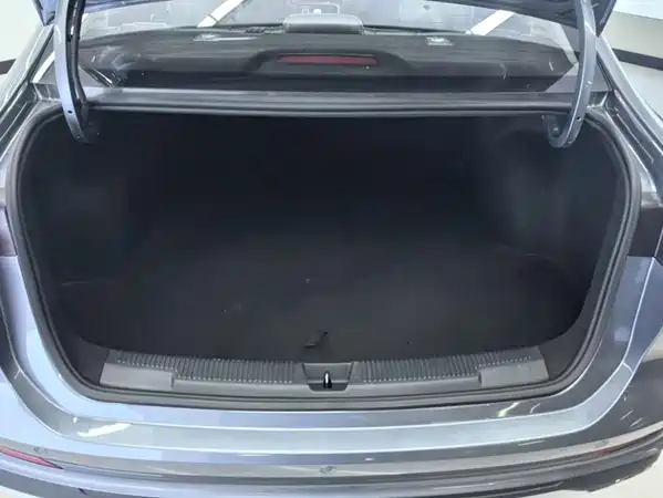 Roewe i5 2025