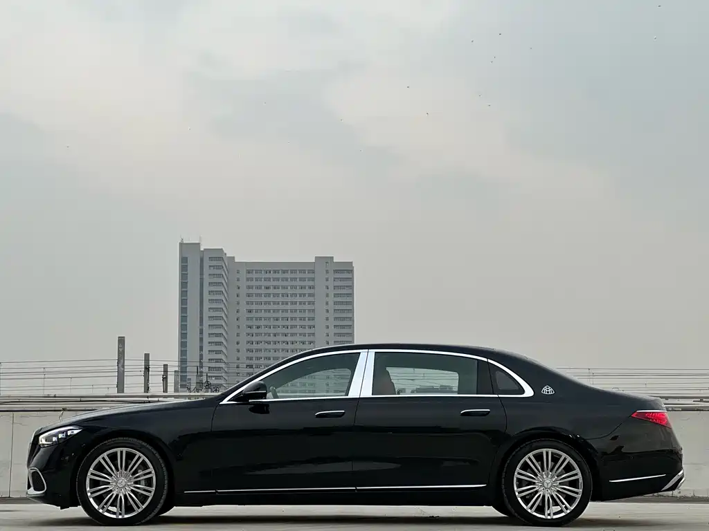 Mercedes-Benz Maybach S-Class 2022 — фото 12