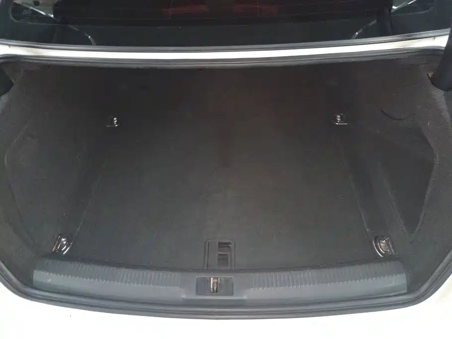 Audi A4L 2014