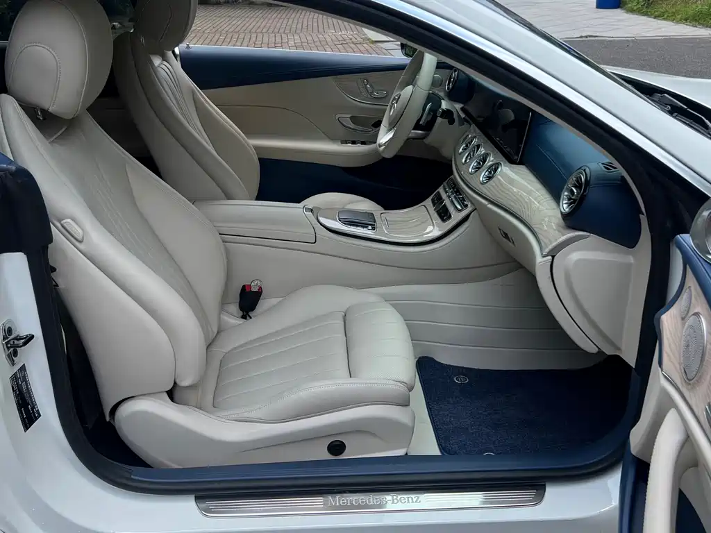 Mercedes-Benz E-Class 2020 — фото 15
