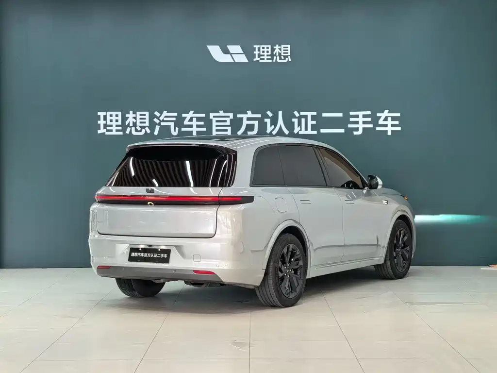 Li Auto Li L8 2023