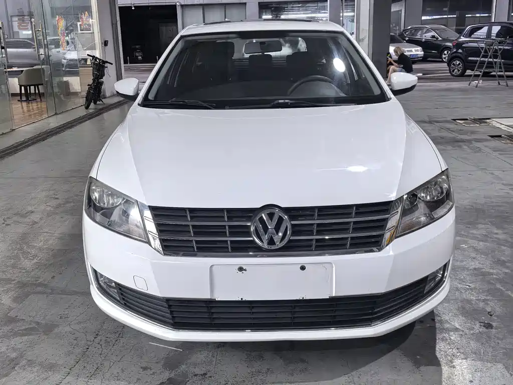 Volkswagen Gran Lavida 2014