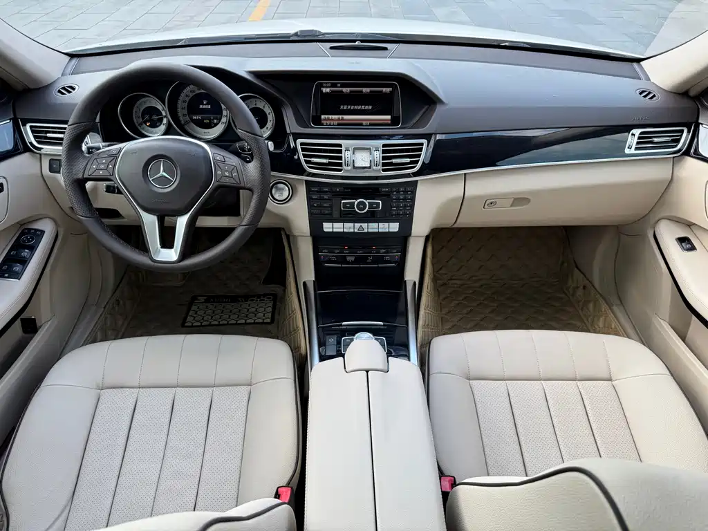 Mercedes-Benz E-Class 2015 — фото 12