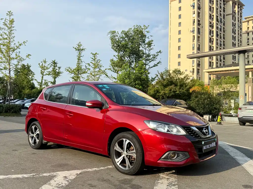 Nissan Tiida 2017 — фото 3
