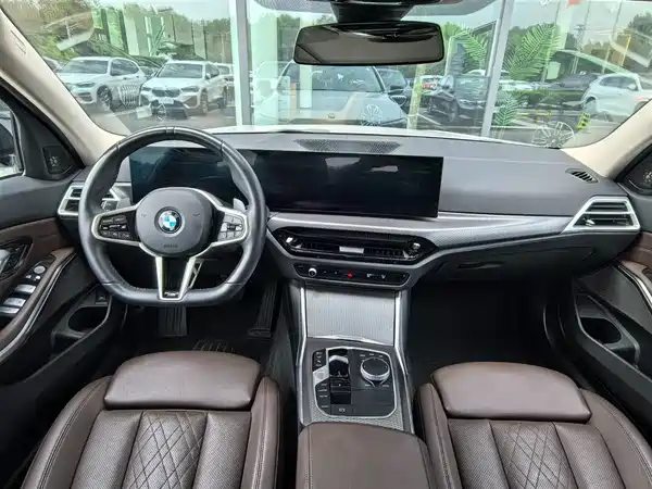 BMW 3 Series 2025