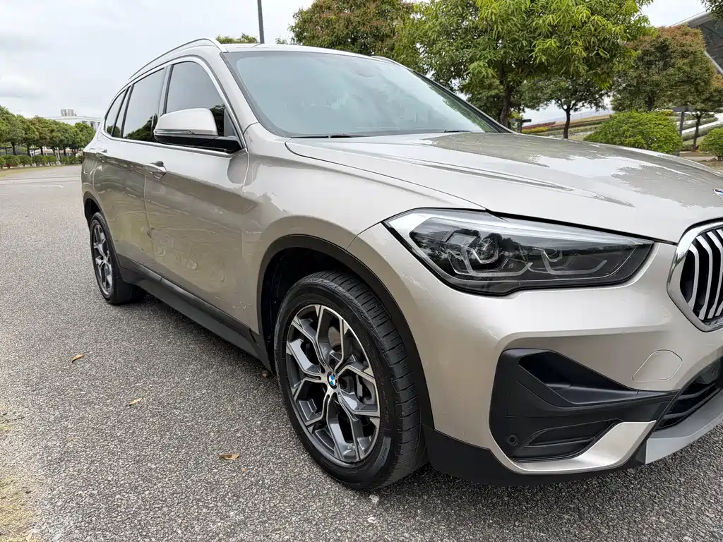BMW X1 2021 — фото 5