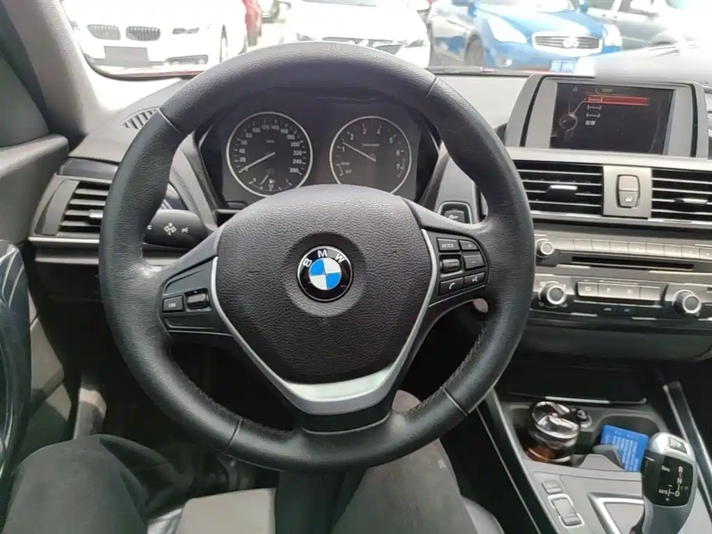BMW 1 Series 2016 — фото 11
