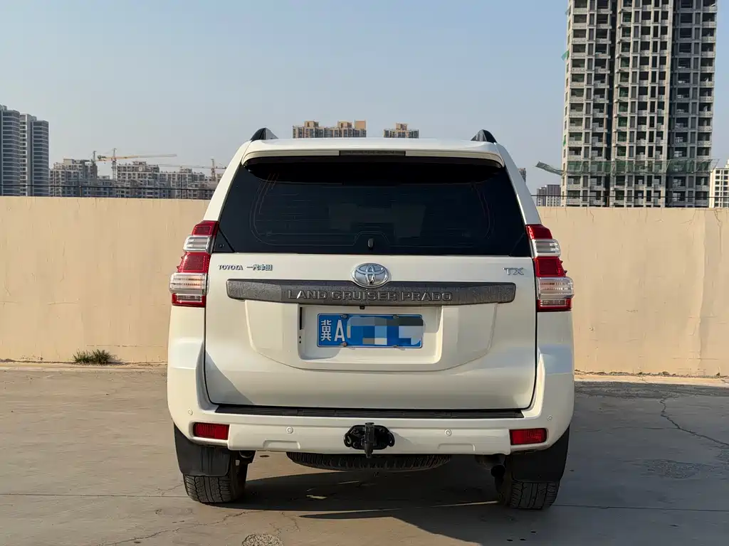 Toyota Prado 2016 — фото 13