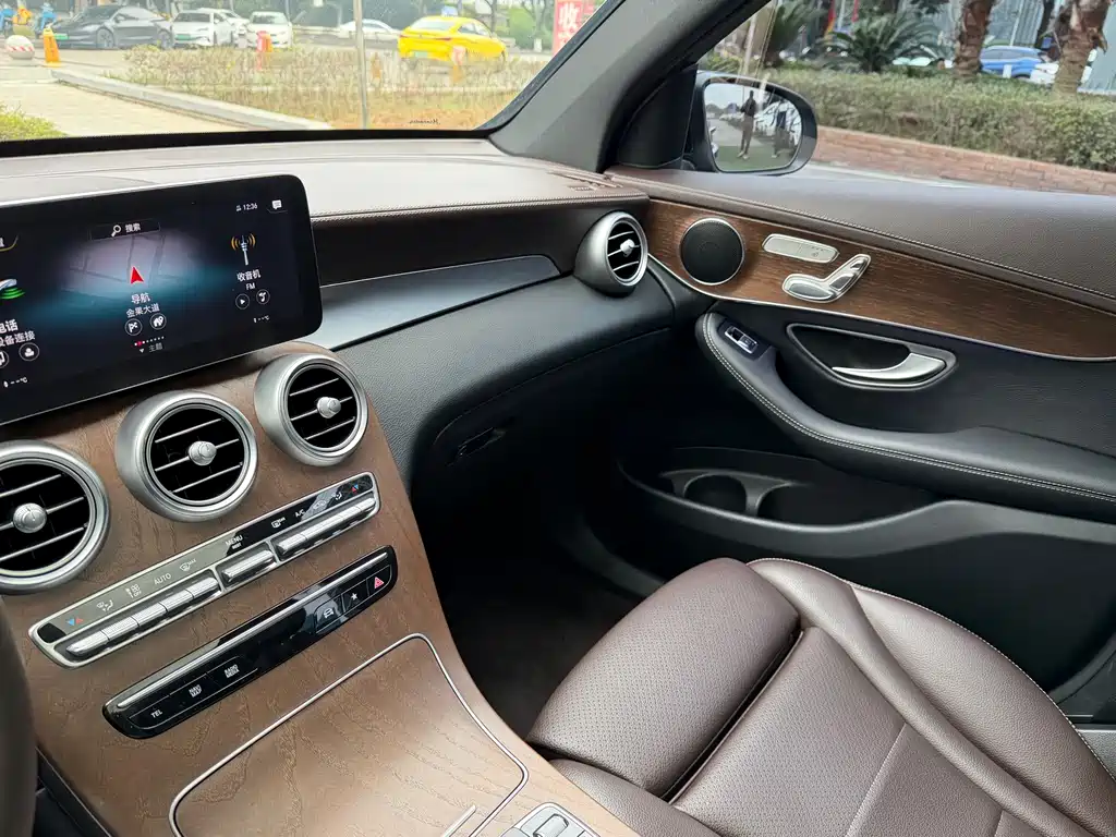 Mercedes-Benz GLC 2023 — фото 13