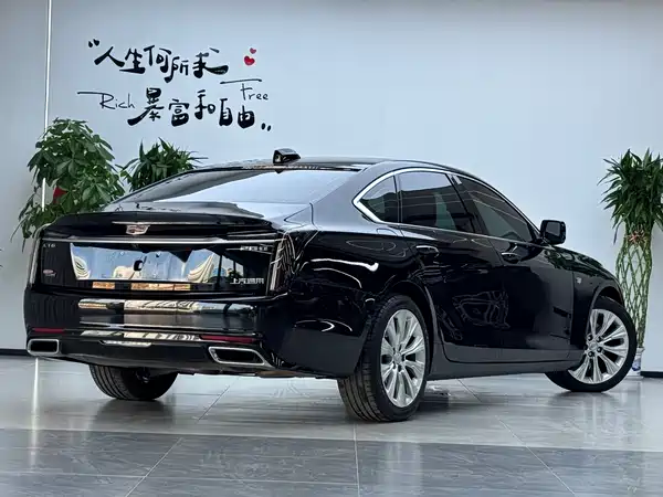 Cadillac CT6 2025