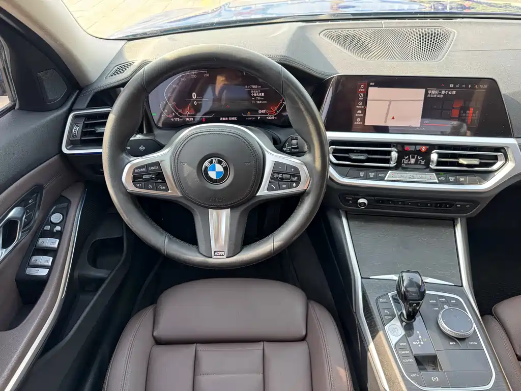 BMW 3 Series 2019 — фото 13