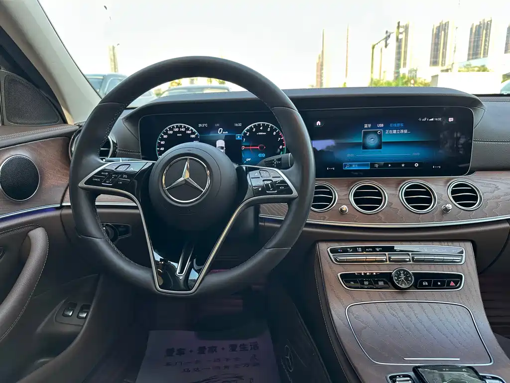 Mercedes-Benz E-Class New Energy 2022 — фото 23