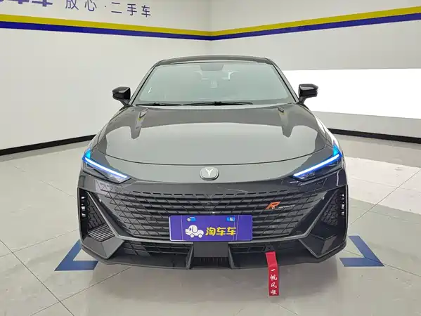 Changan UNI-V 2022