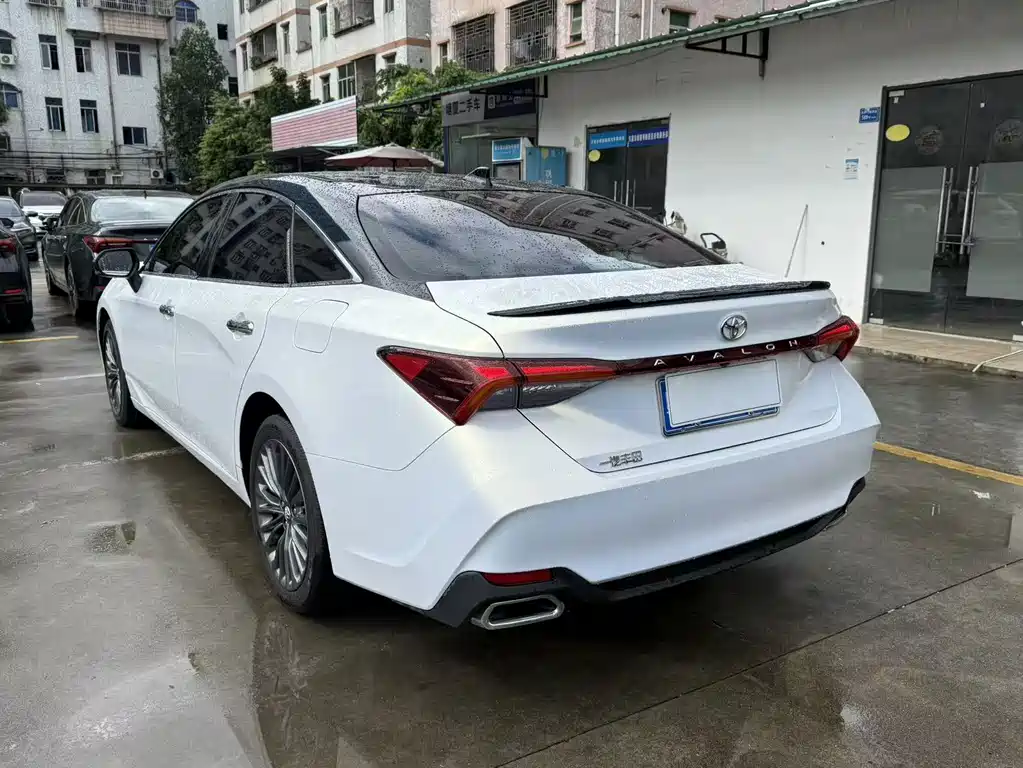 Toyota Avalon 2024 — фото 10