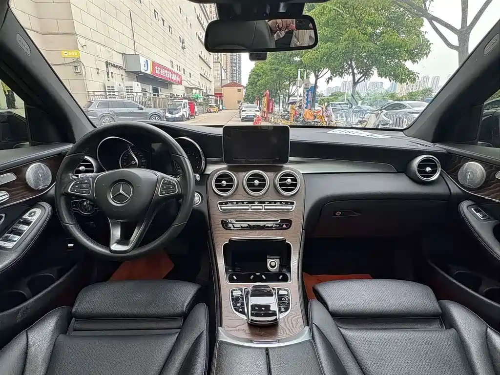 Mercedes-Benz GLC 2017