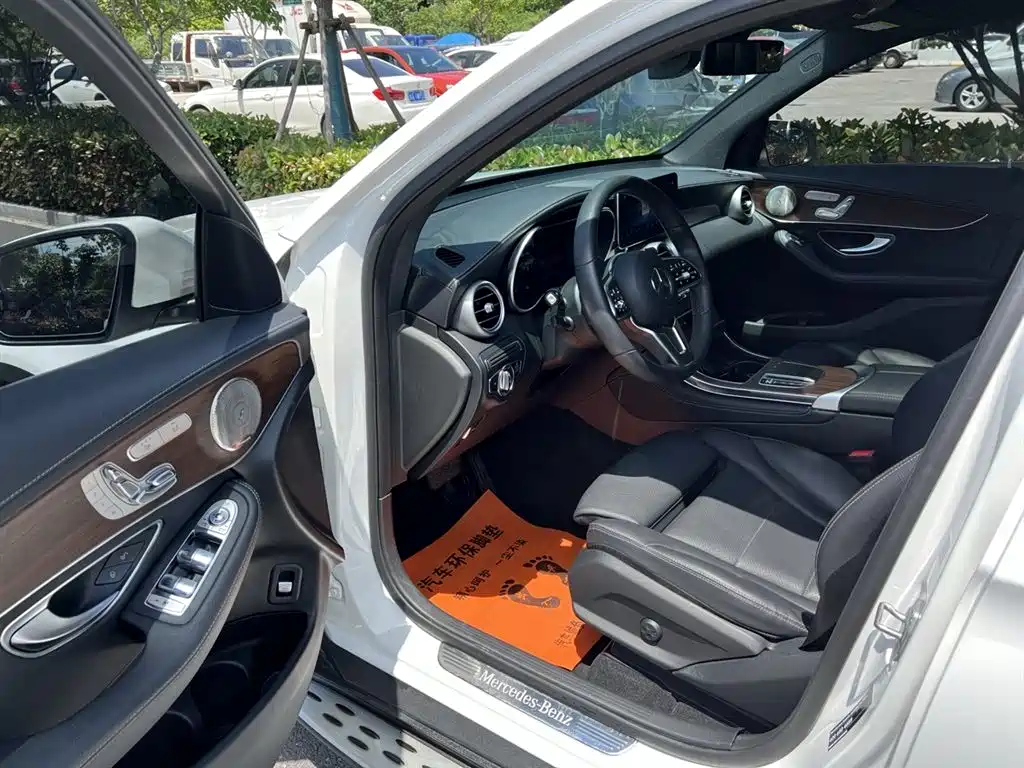 Mercedes-Benz GLC 2021