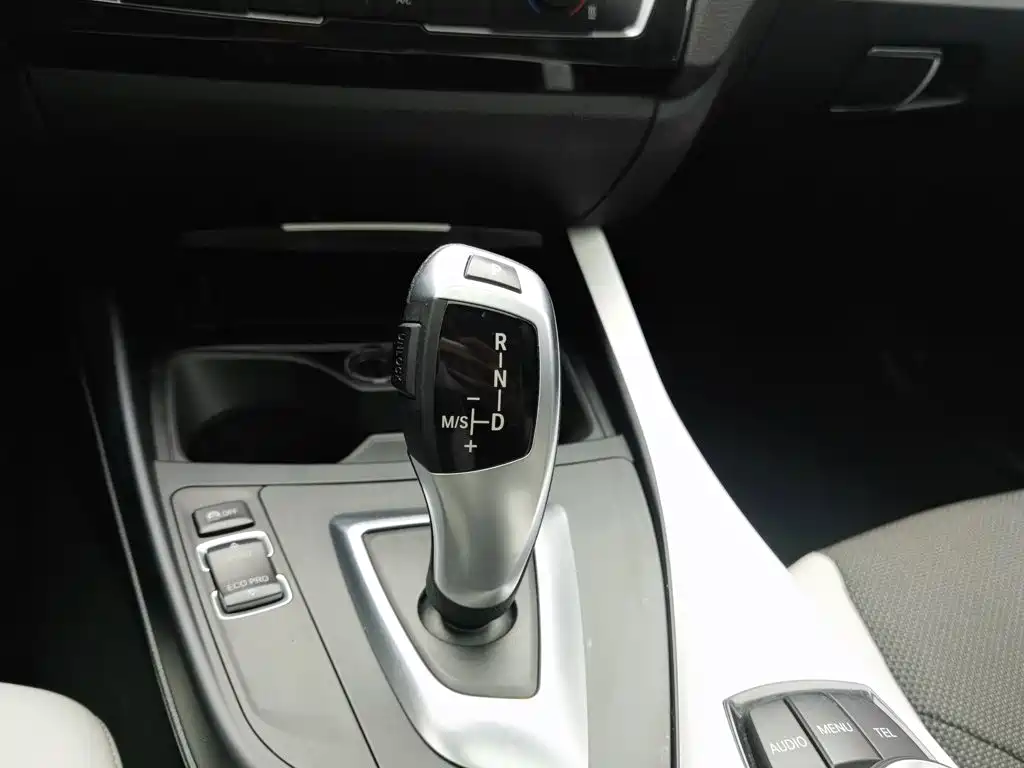 BMW 1 Series 2016 — фото 13