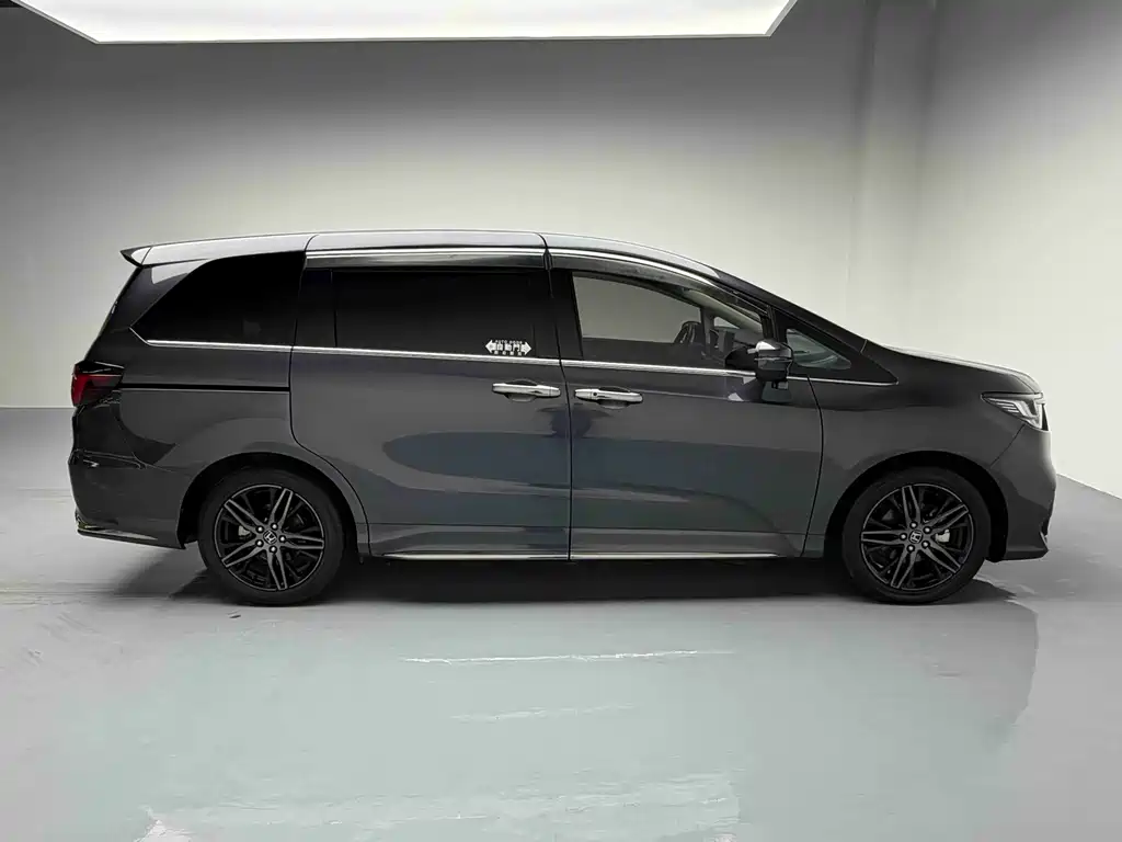 Honda Odyssey 2022 — фото 10