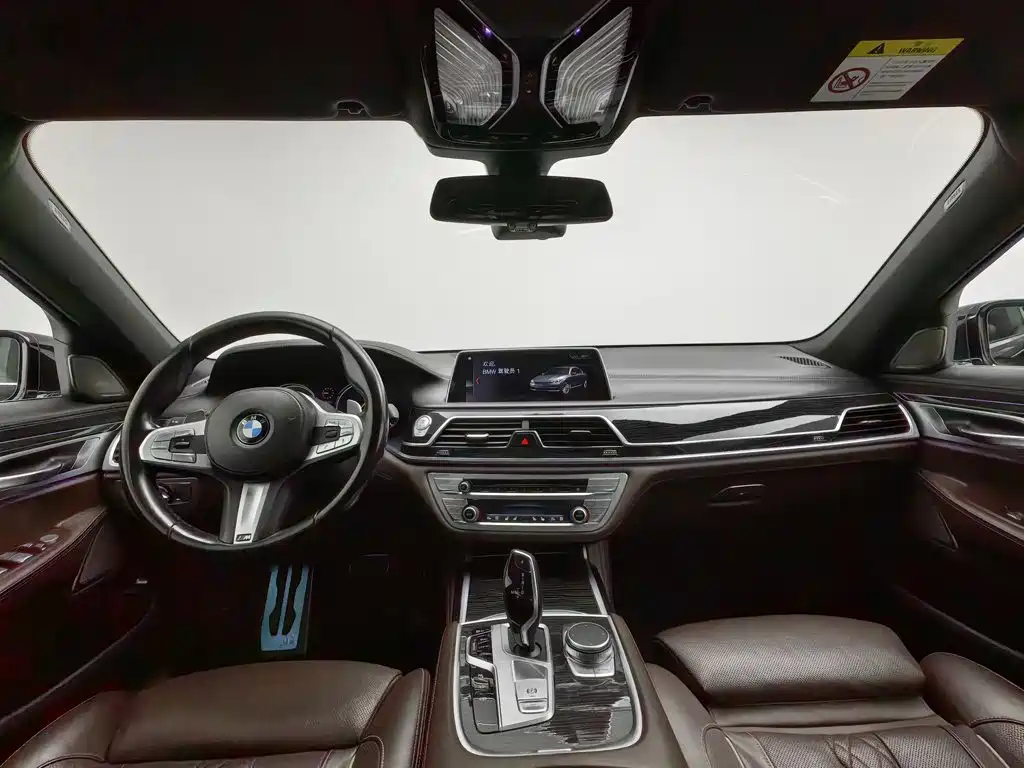 BMW 7 Series 2018 — фото 5