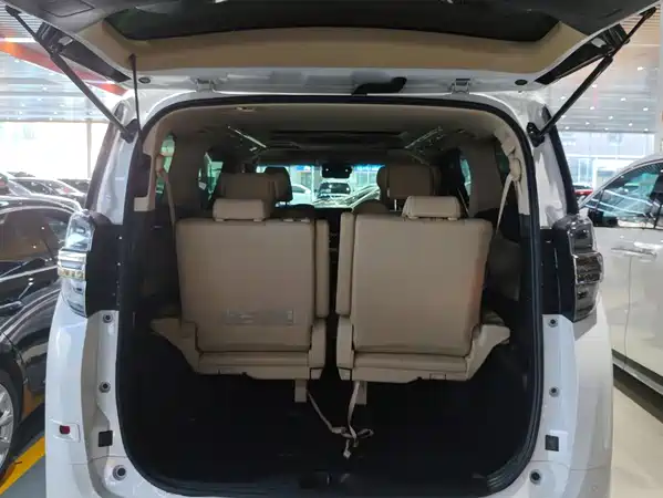 Toyota Vellfire 2020