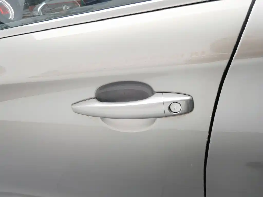 Citroën C4L 2016 — фото 18