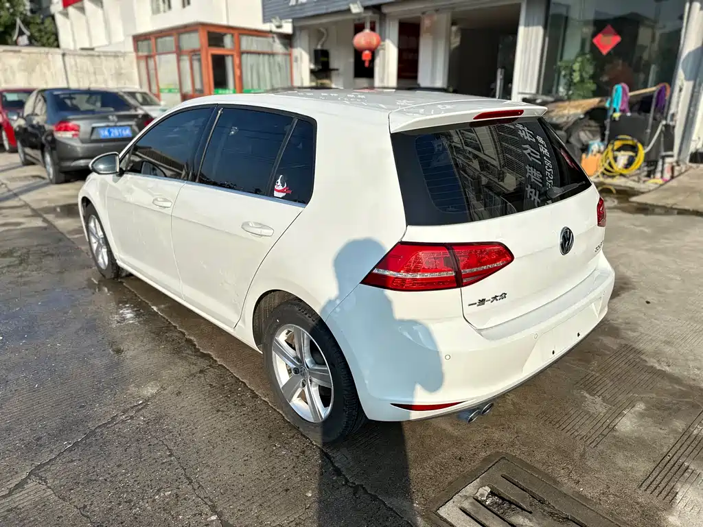 Volkswagen Golf 2016