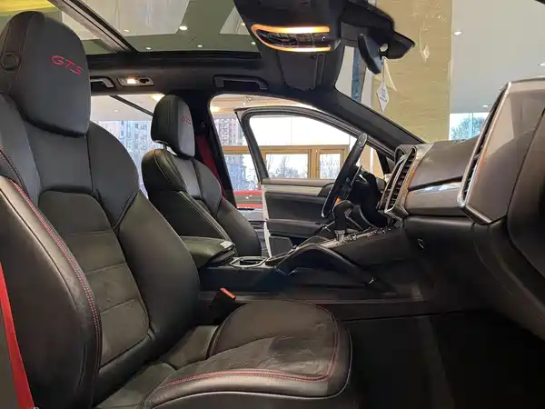 Porsche Cayenne 2015