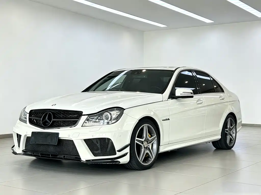 Mercedes-Benz C-Class AMG 2012 — фото 3