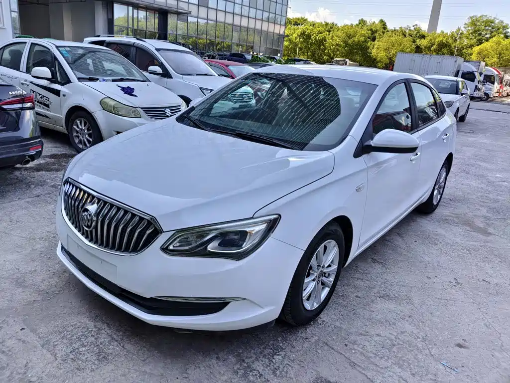 Buick Excelle 2017 — фото 25