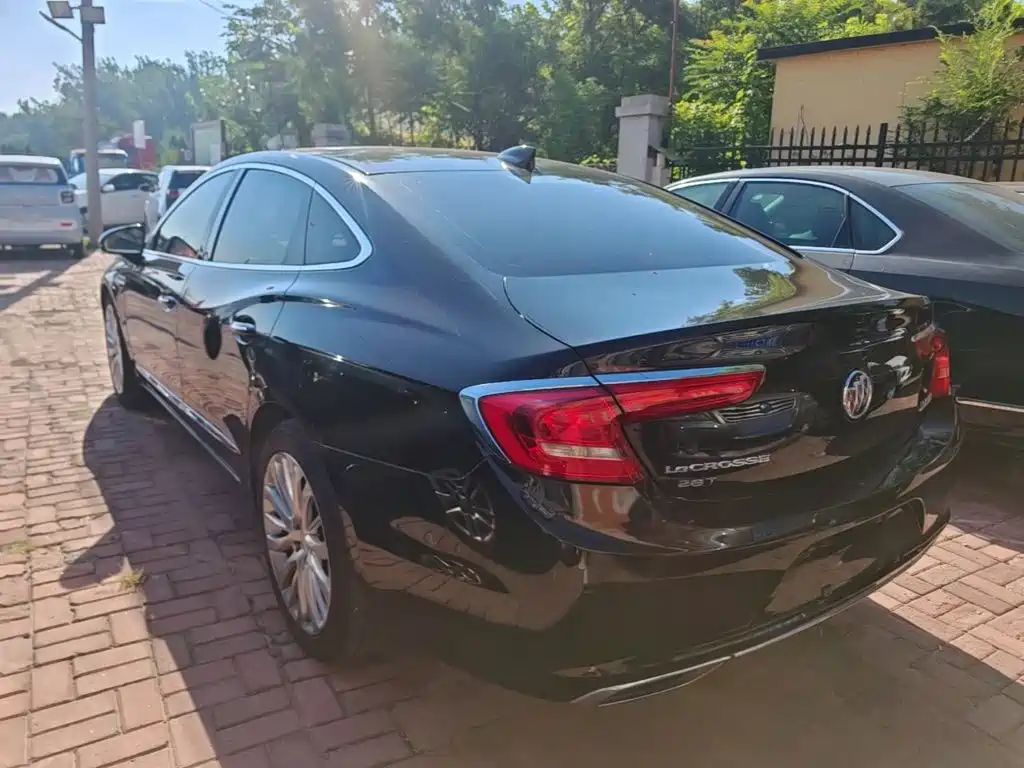 Buick LaCrosse 2018 — фото 23