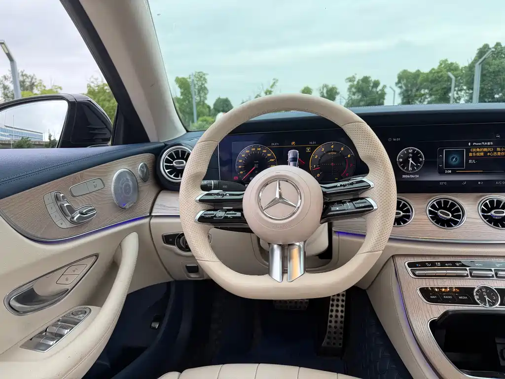 Mercedes-Benz E-Class 2018 — фото 17