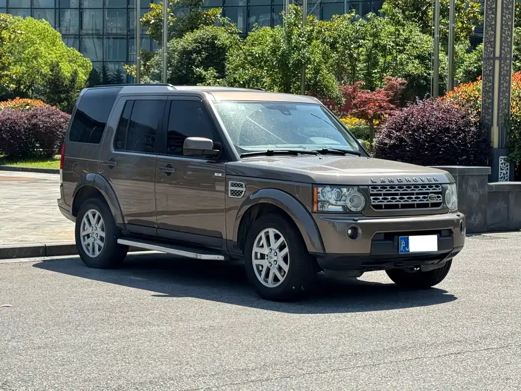 Land Rover Discovery 2010 — фото 3