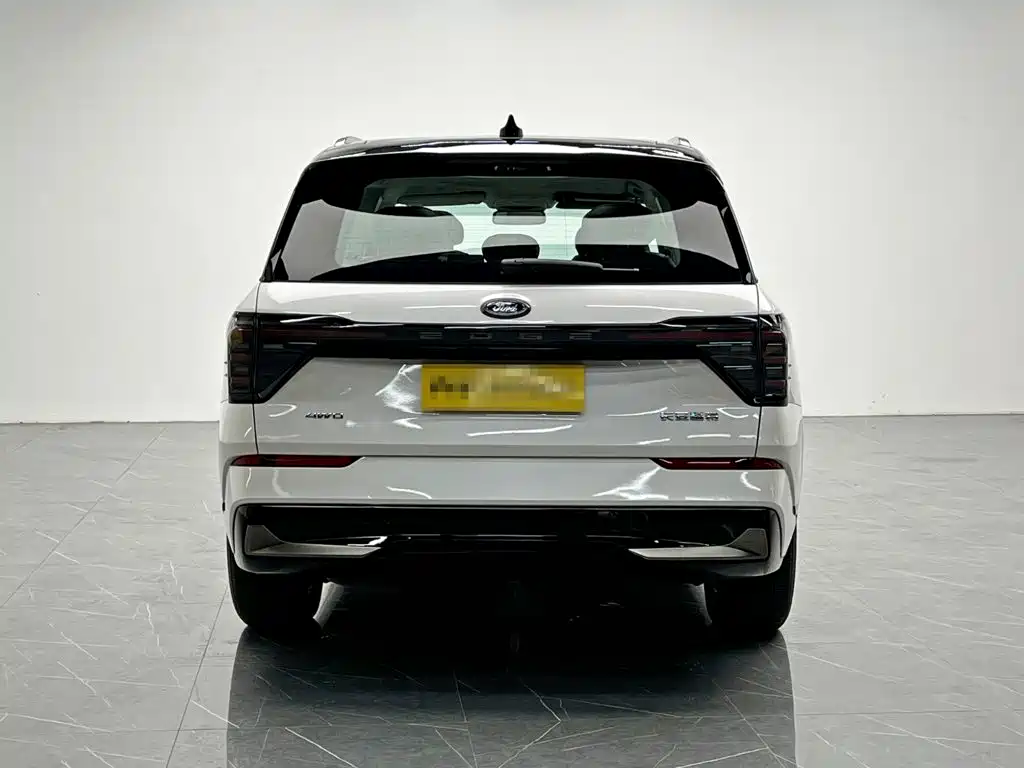 Ford Edge 2023 — фото 5