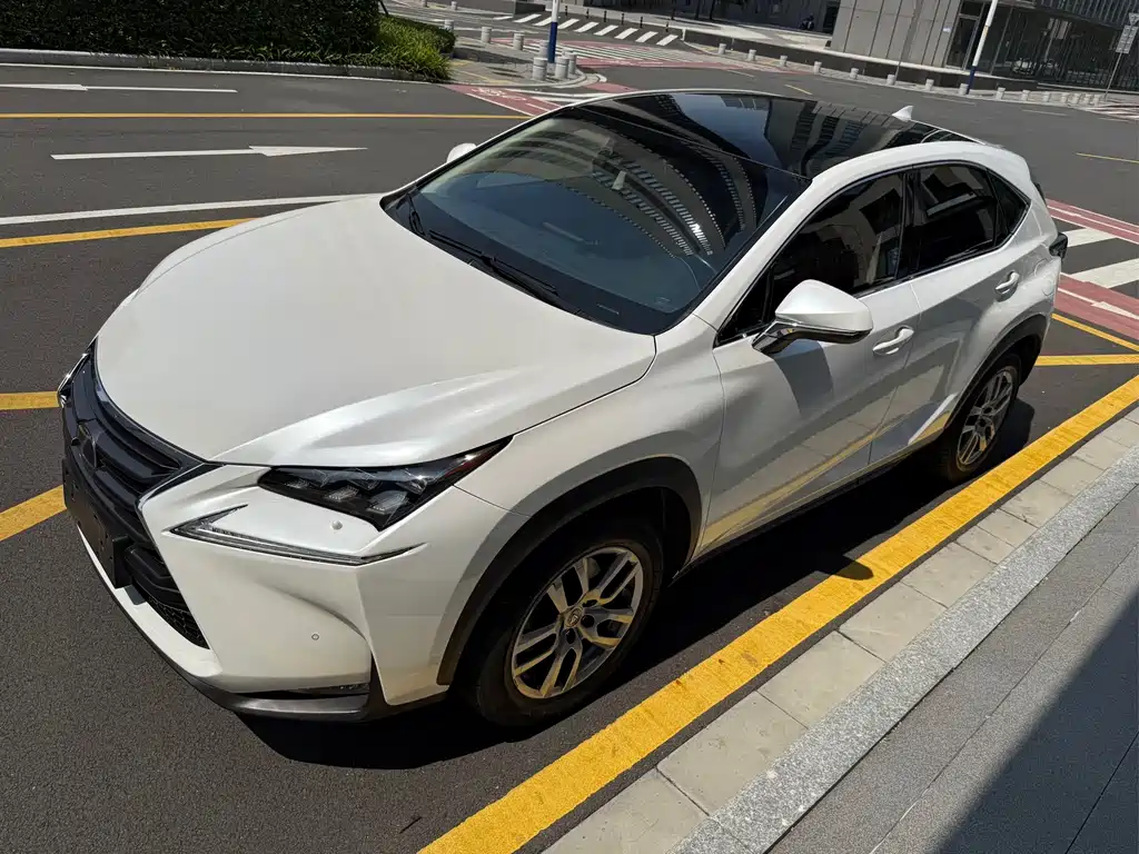 Lexus NX 2017 — фото 10