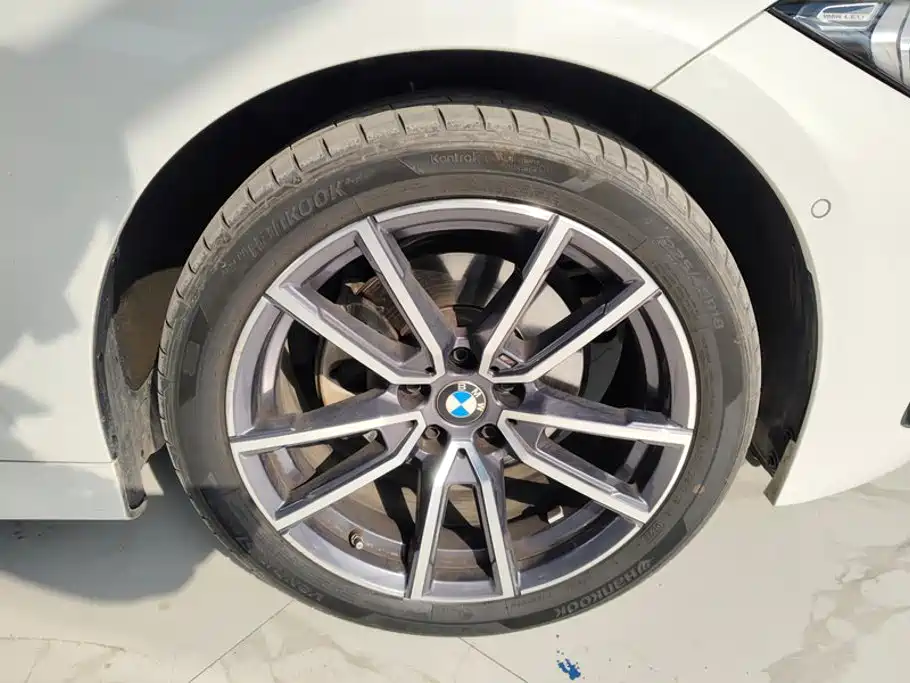 BMW 3 Series 2023