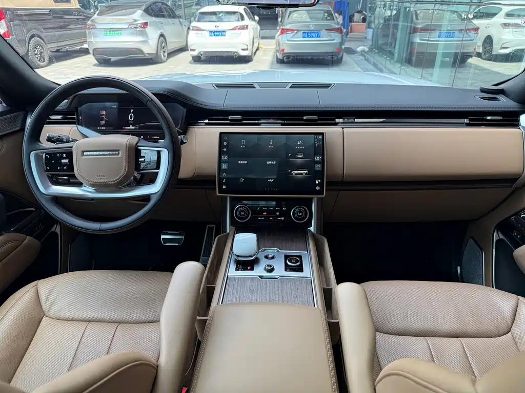 Land Rover Range Rover 2026 — фото 17