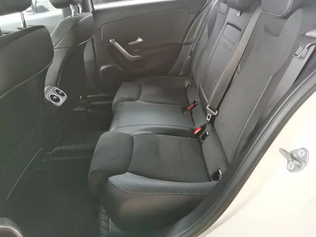 Mercedes-Benz A-Class 2021 — фото 17