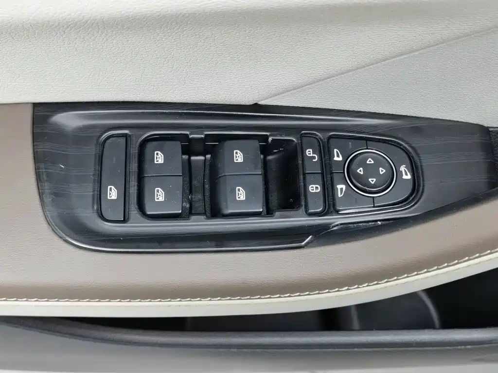 BYD Qin PLUS 2023 — фото 9