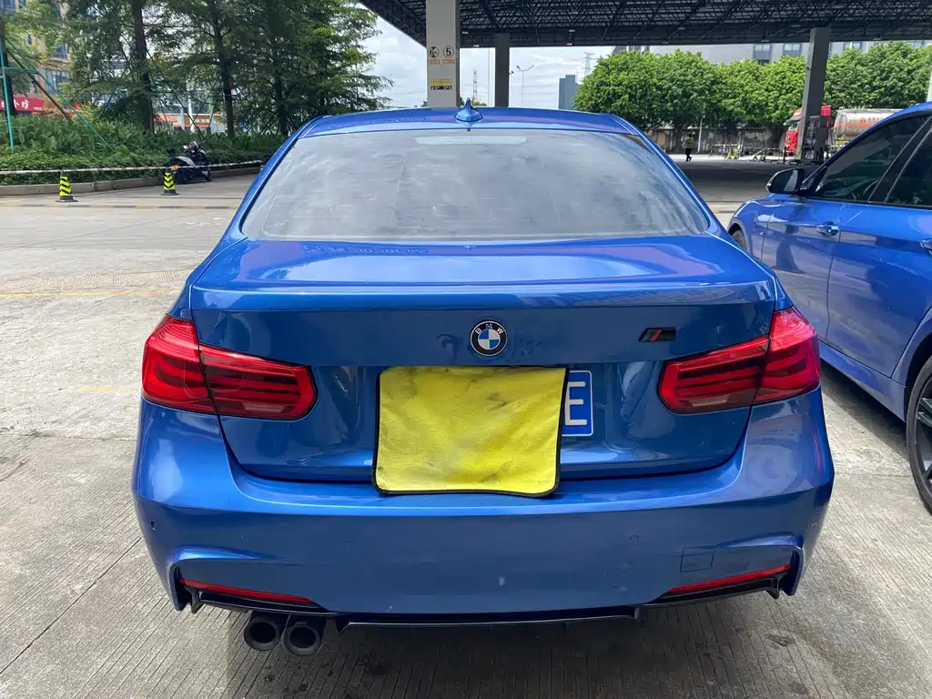 BMW 3 Series 2018 — фото 10