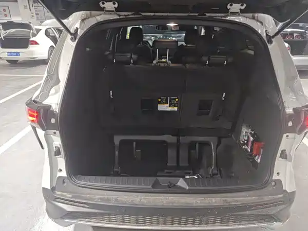 Toyota Granvia 2026