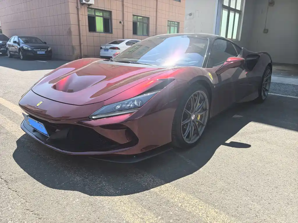 Ferrari F8 2022 — фото 1