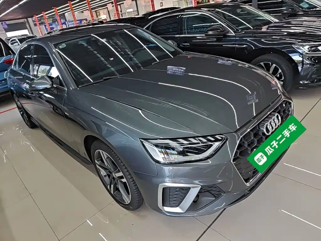 Audi A4L 2021